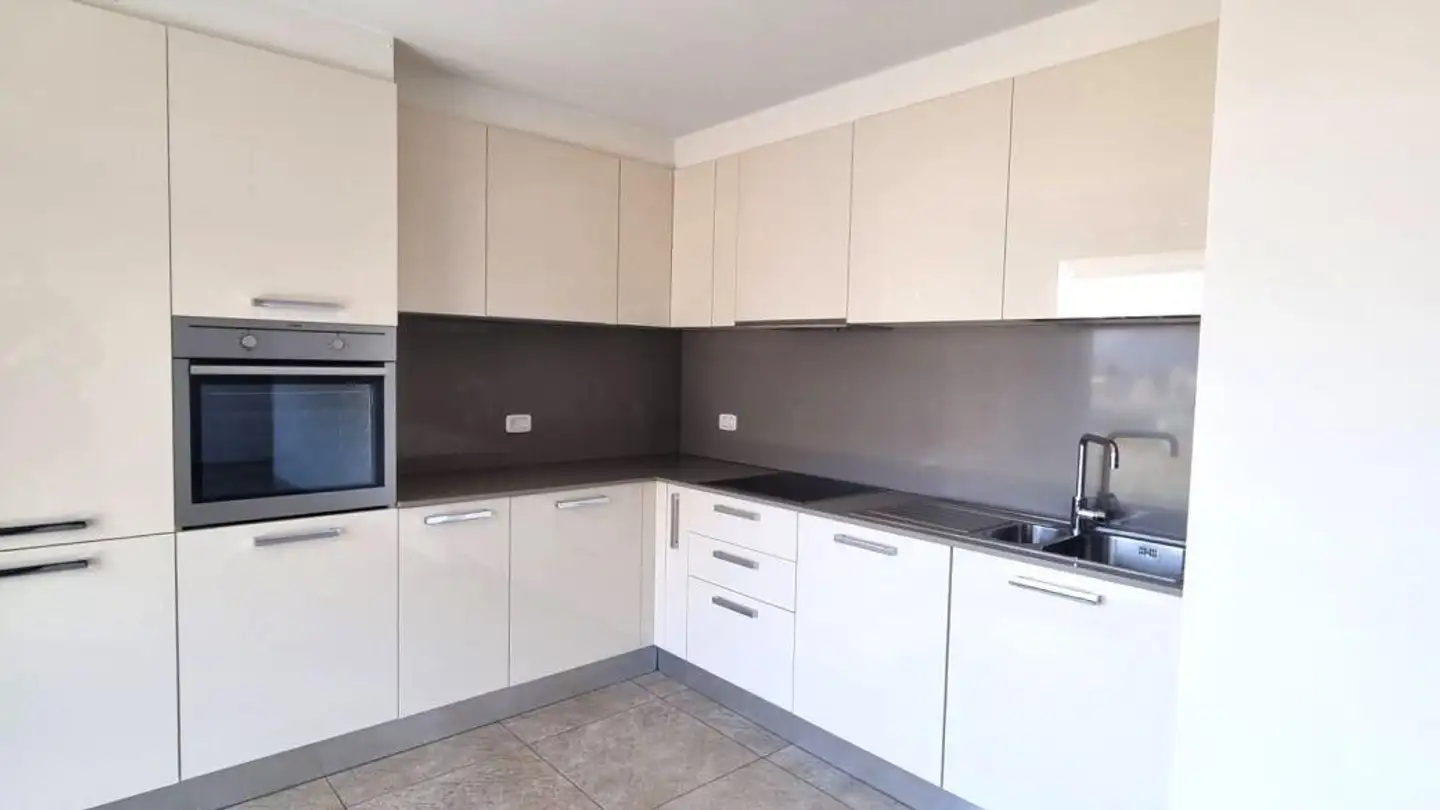Wohnung kaufen - Via Della Posta 6, 6592 S. Antonino - Foto 2