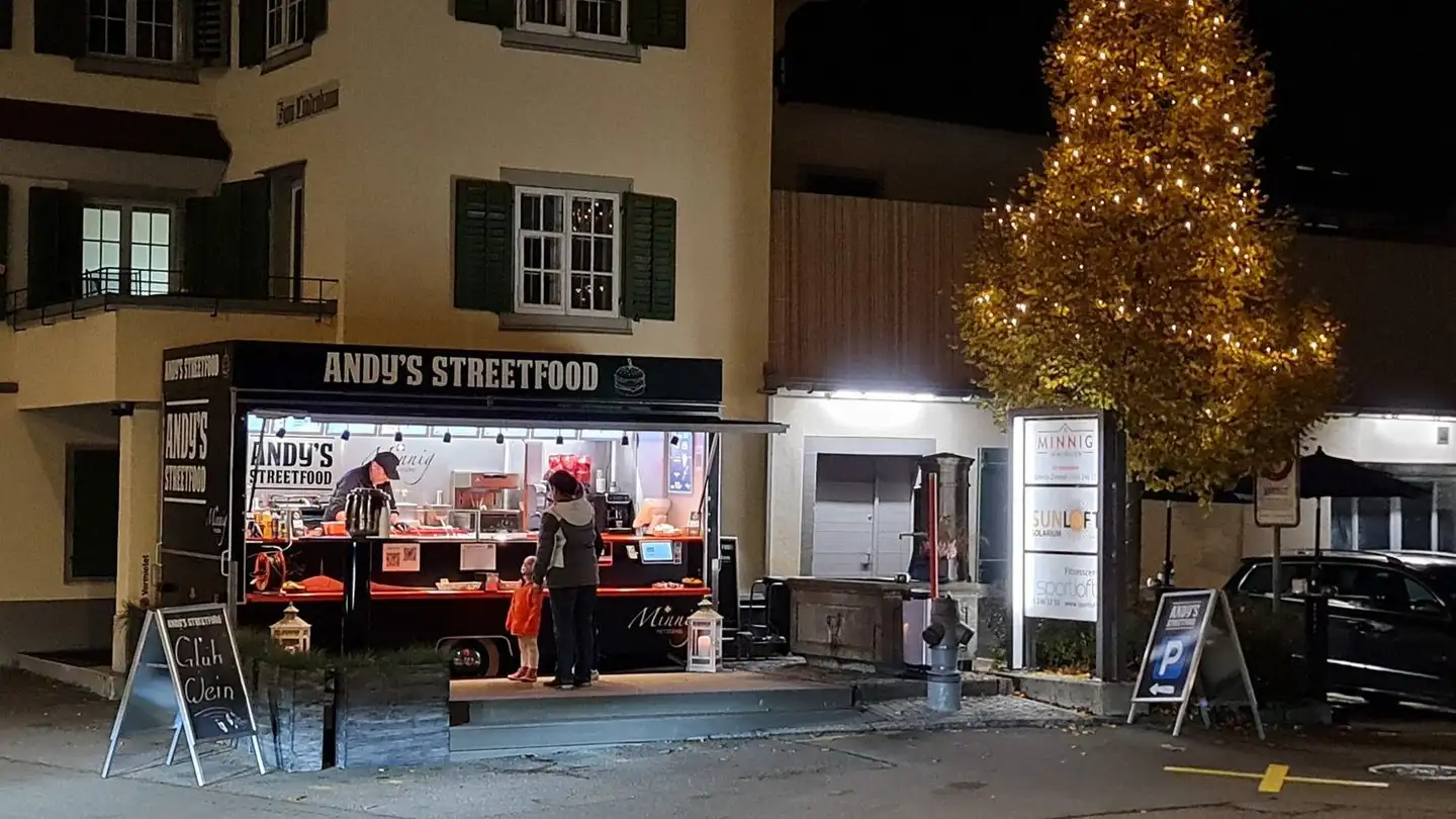 Shop for rent - 8636 Wald ZH