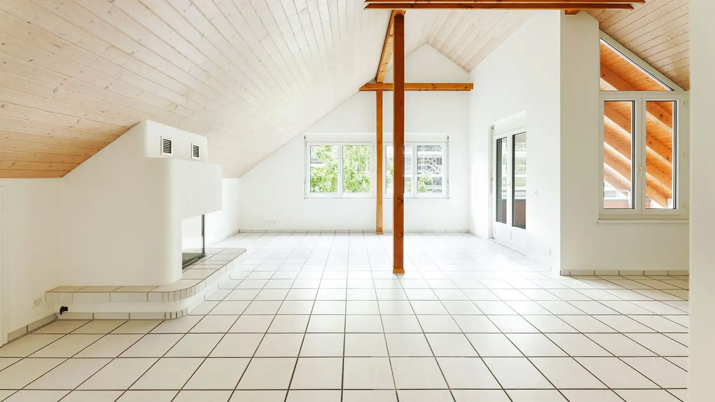Attic flat for rent - Herrenweg 15, 4153 Reinach BL - Photo 2