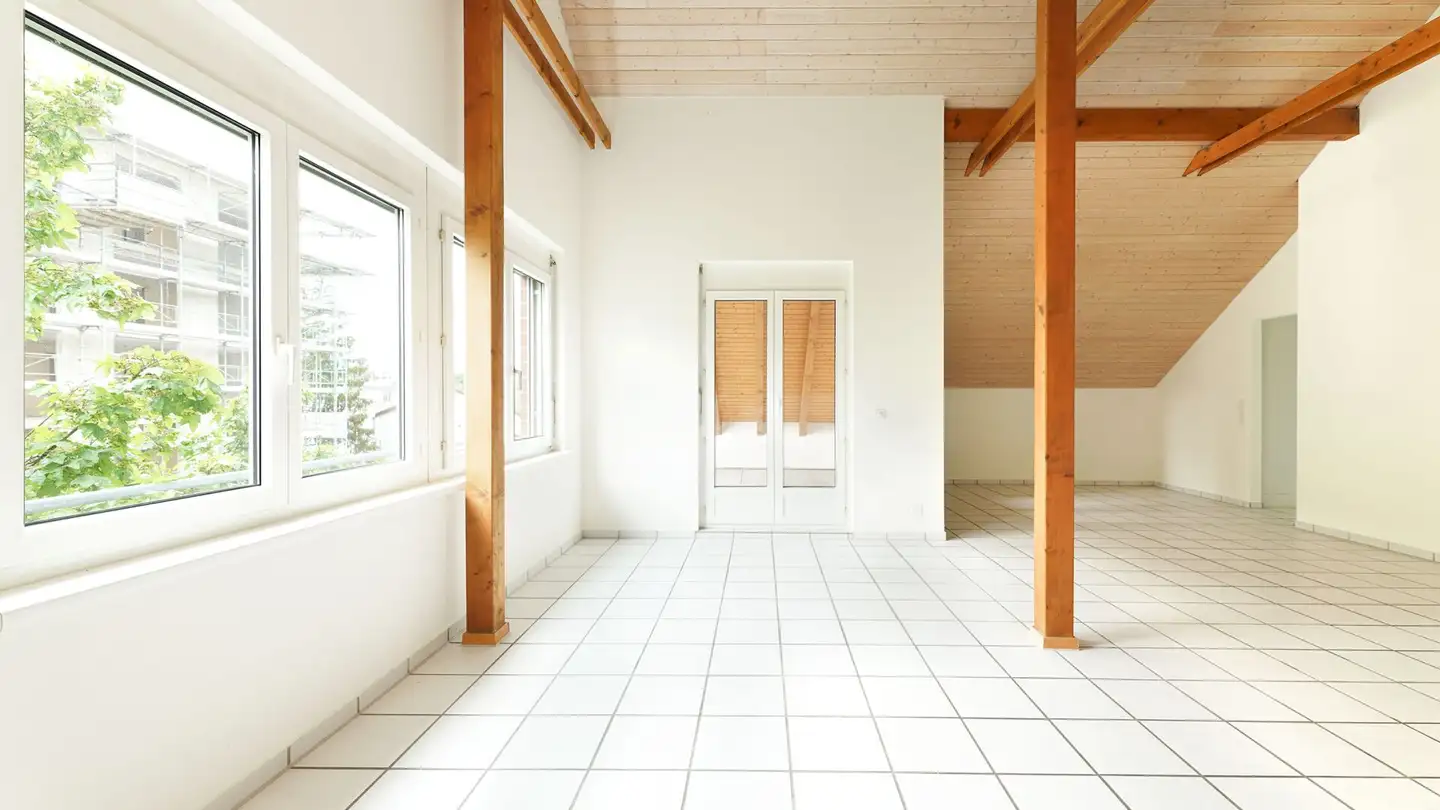Attic flat for rent - Herrenweg 15, 4153 Reinach BL - Photo 3