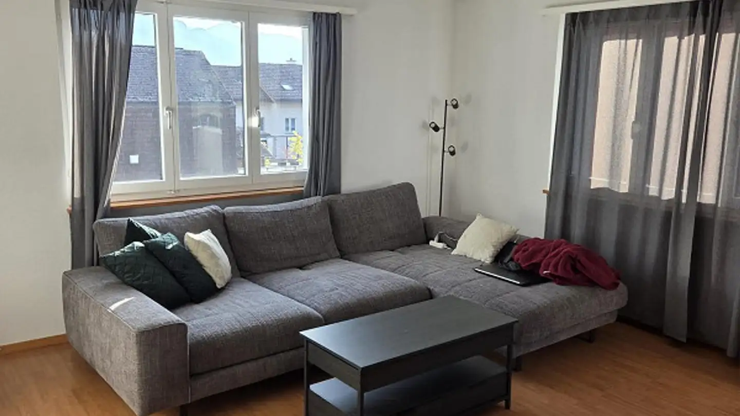 Apartment for rent - Fronalpstrasse 1, 6438 Ibach - Photo 3