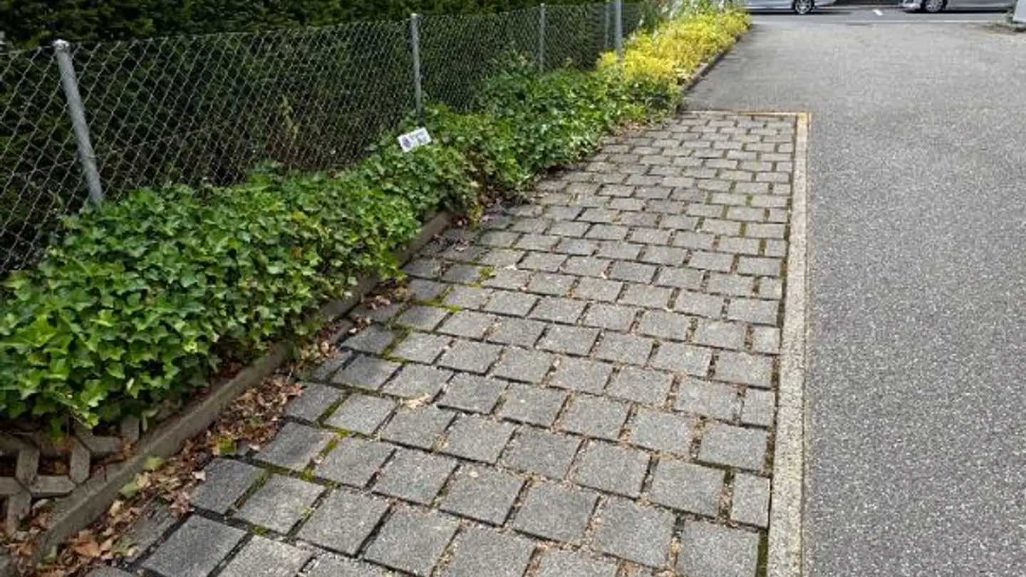 Place de parking extérieure à louer - Stationsstrasse 8, 6023 Rothenburg