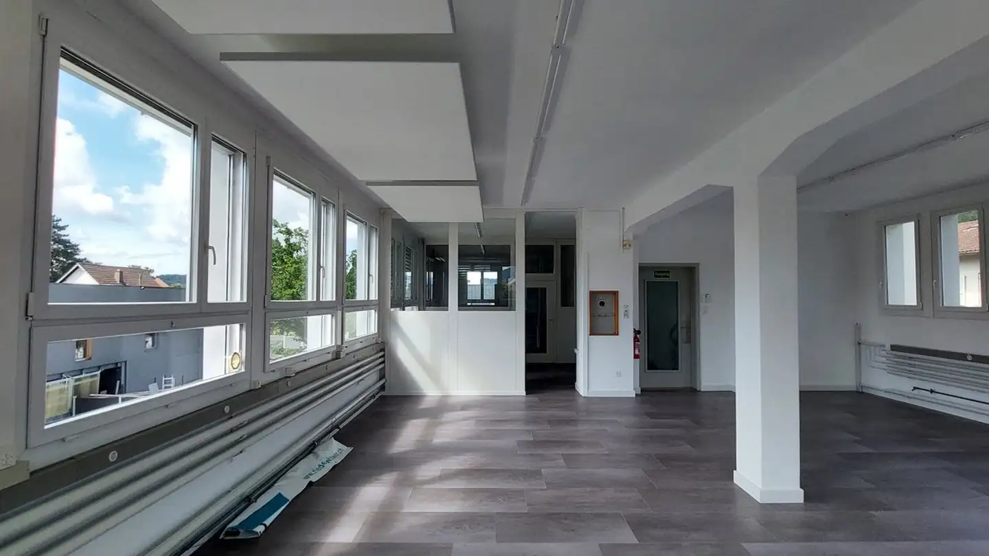 Industrial property for rent - Bürenstrasse 10, 2543 Lengnau BE - Photo 4