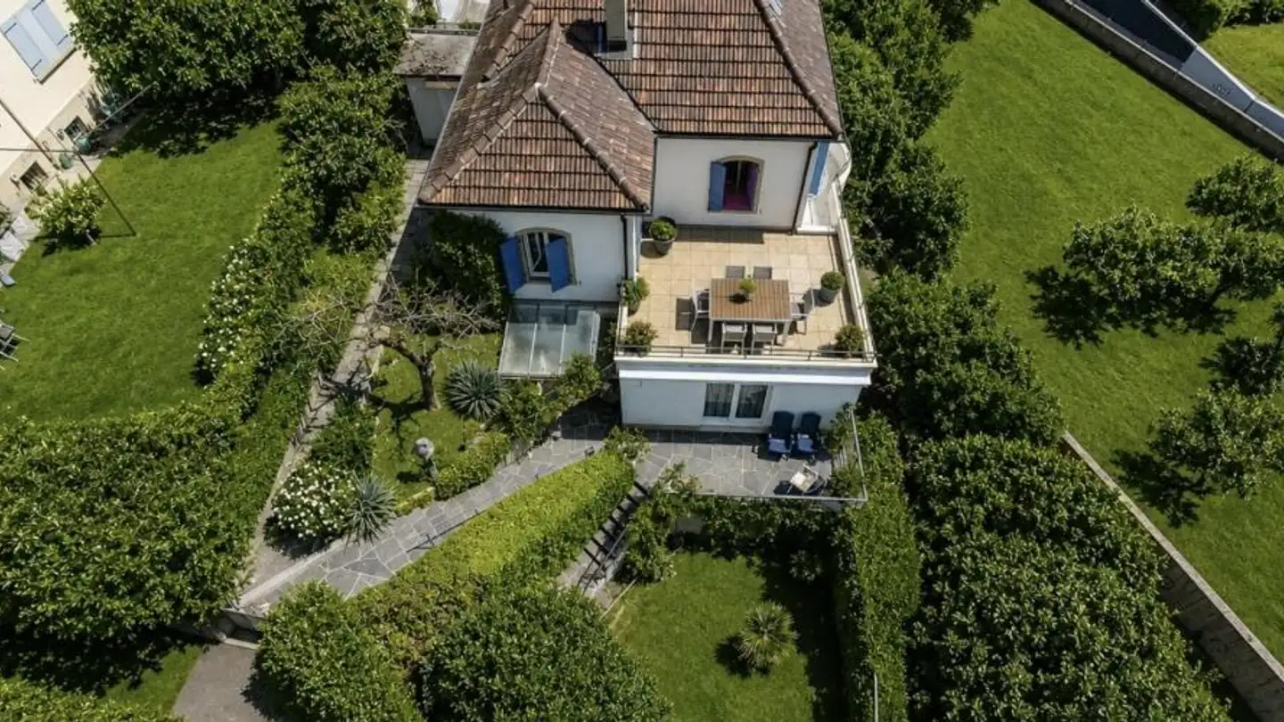 Einfamilienhaus kaufen - Rue De Port-Roulant, 2000 Neuchâtel