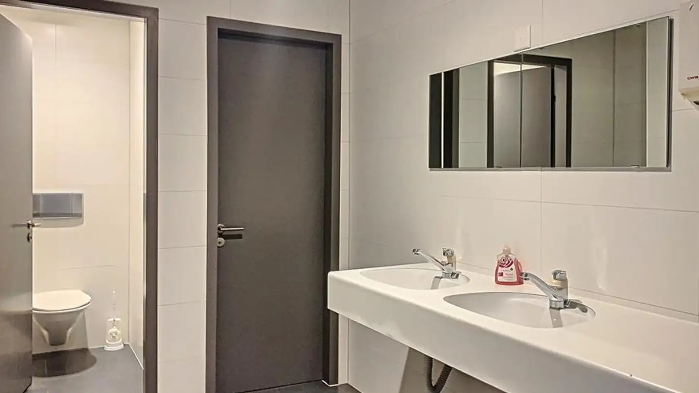 Bürofläche mieten - Rue Du Lac 22b, 1020 Renens VD