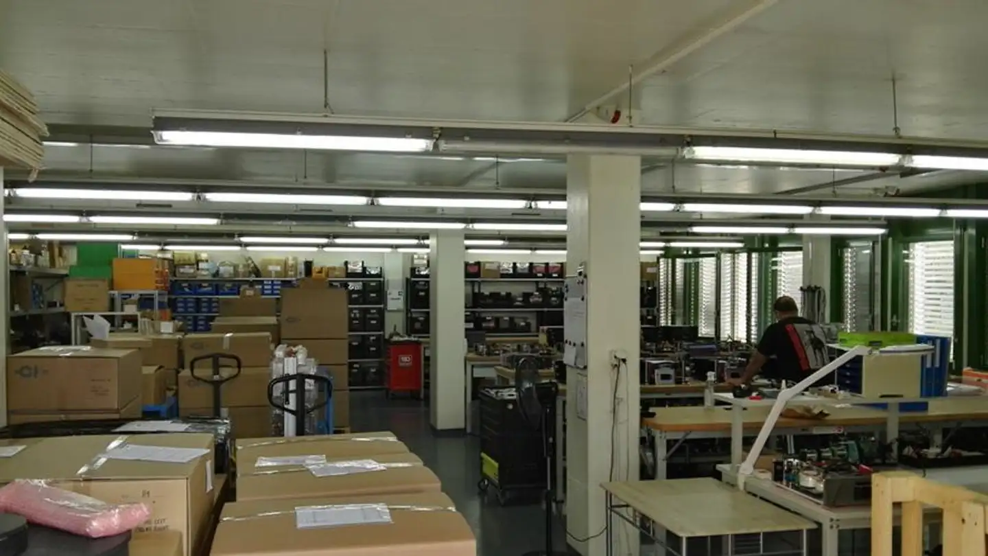 Spazio ufficio in affitto - Zone Industrielle Le Tresi 9b, 1028 Préverenges - Photo 2