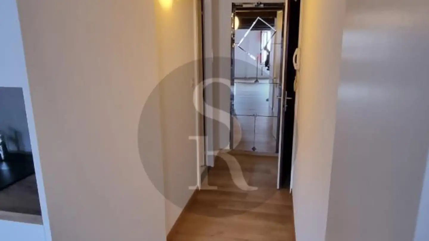 Studio for rent - Rue Des Chavannes 8, 2000 Neuchâtel - Photo 3