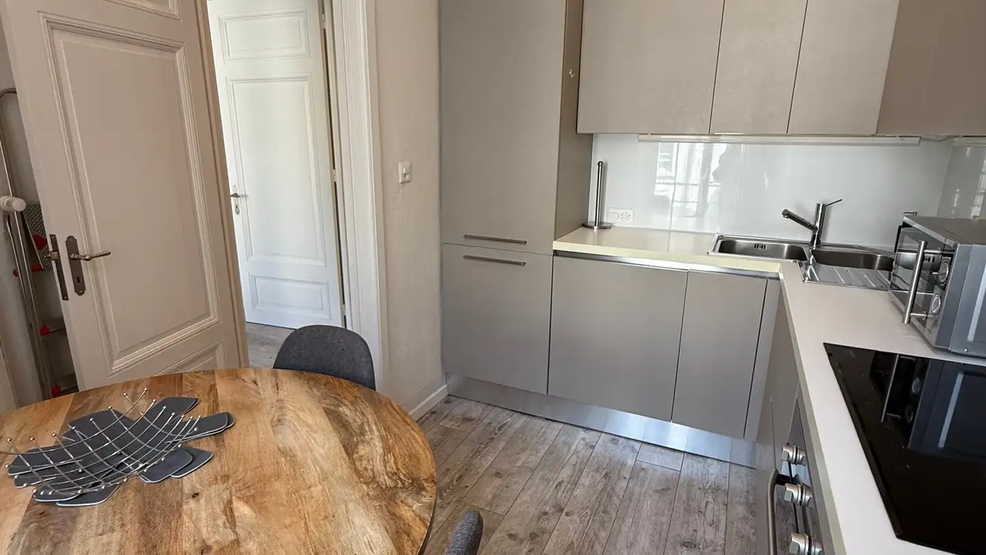 Furnished apartment for rent - Avenue De Chillon 78, 1820 Territet - Photo 2