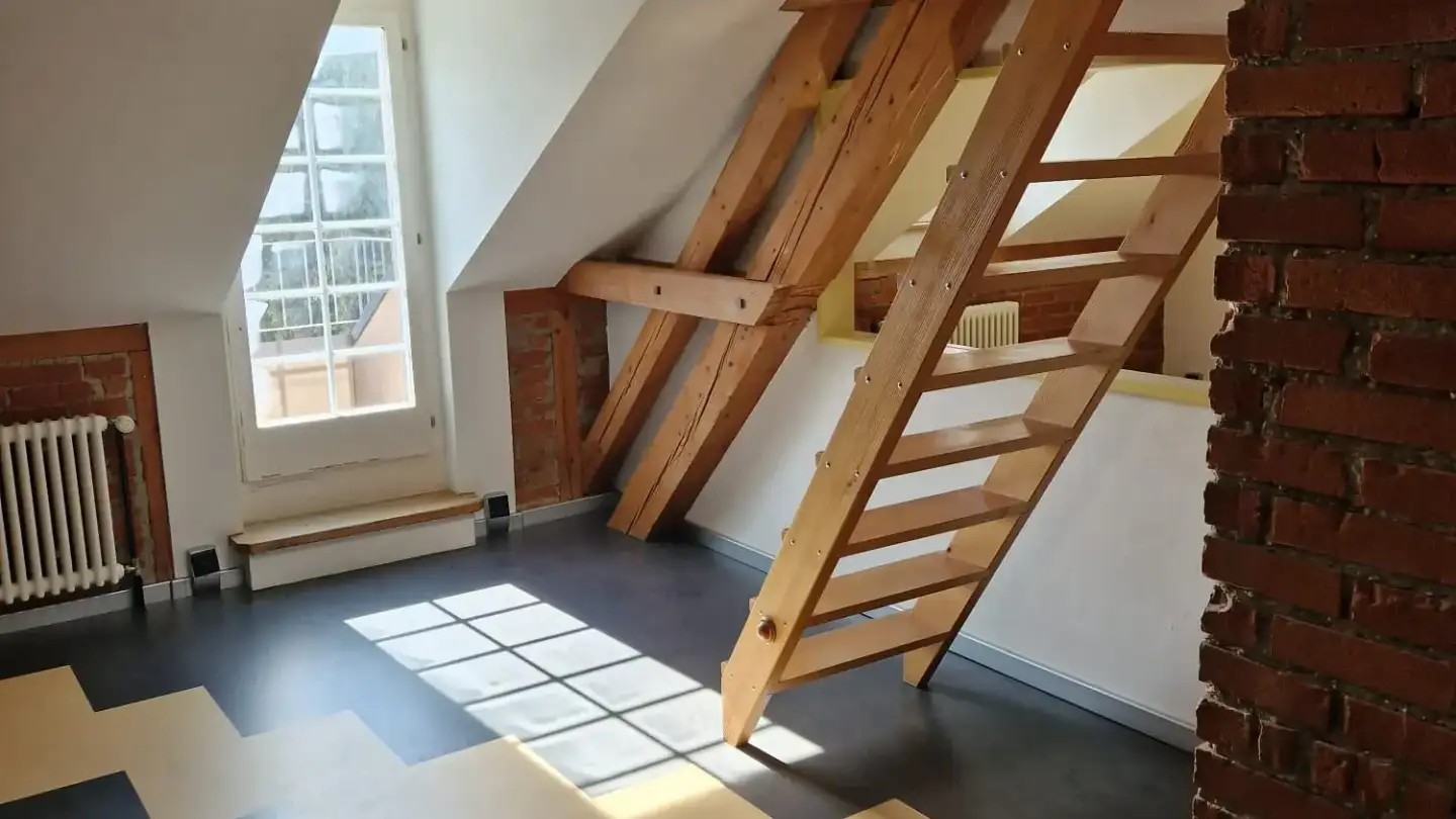 Dachgeschosswohnung mieten - Oberdorfstrasse 2, 4934 Madiswil - Foto 3