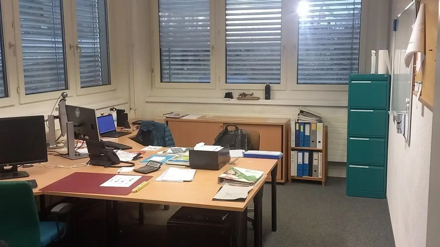 Office space for rent - Bösch 73, 6331 Hünenberg