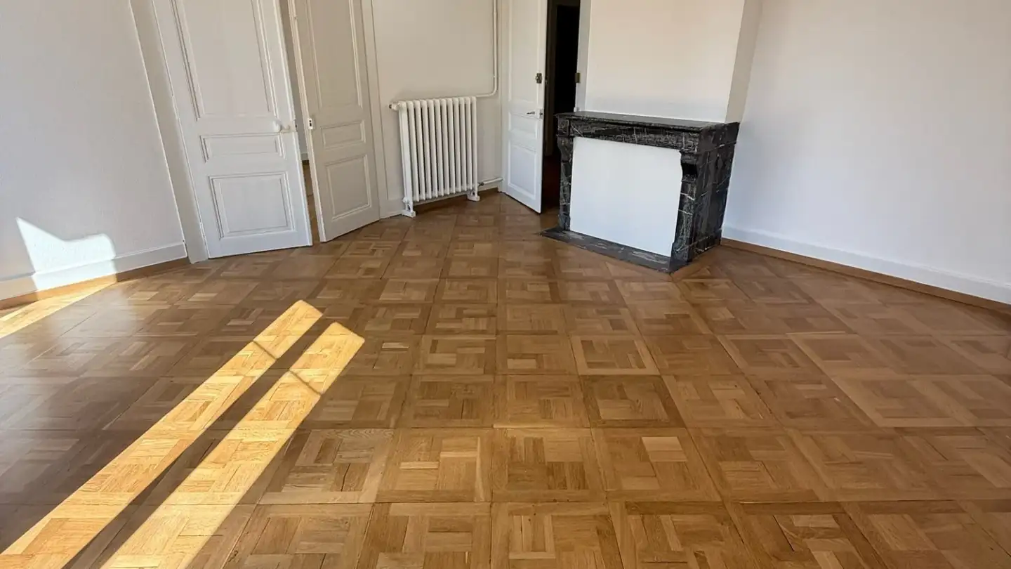 Chambre à louer - 2000 Neuchâtel - Photo 2