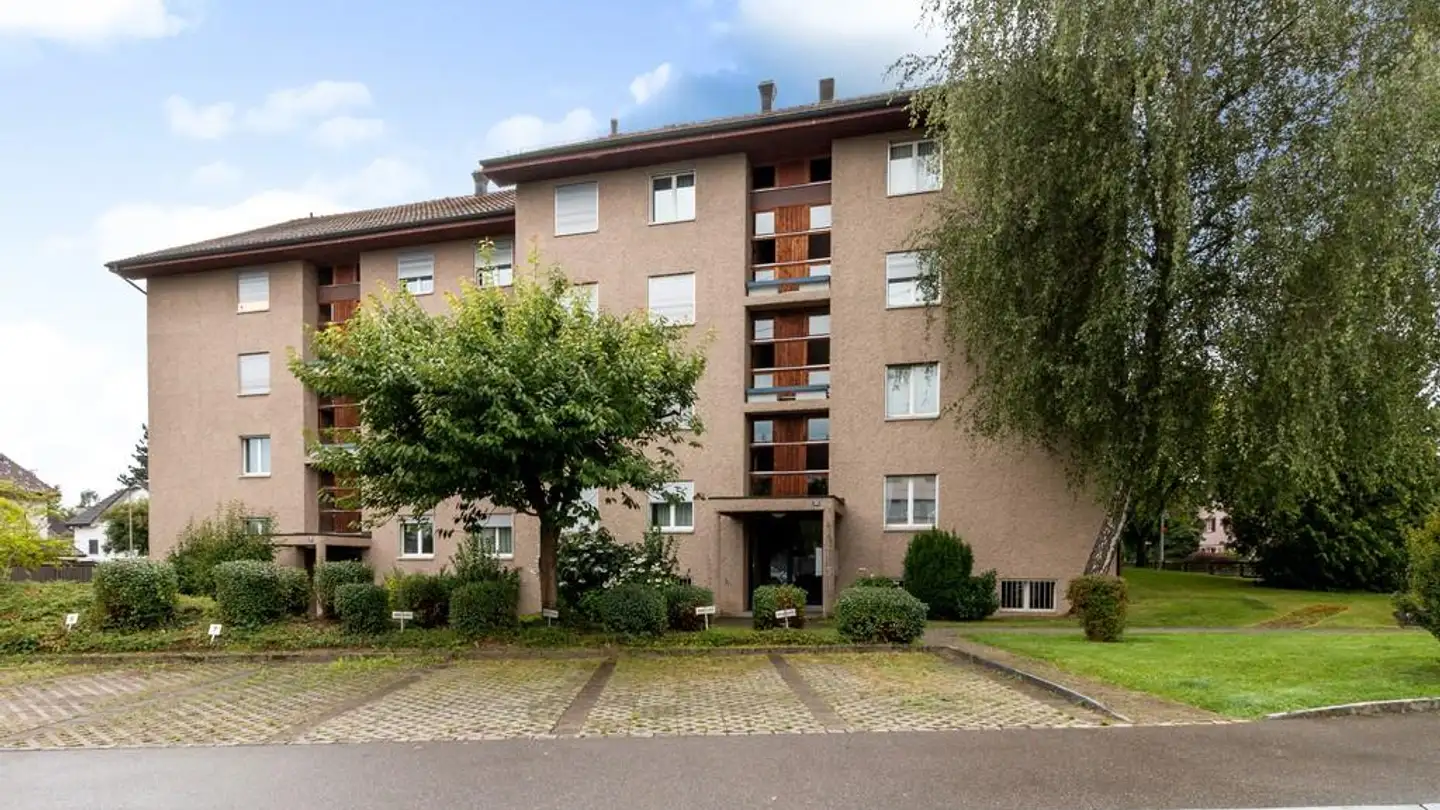 Outdoor parking space for rent - Alte Bahnhofstrasse 24, 8603 Schwerzenbach