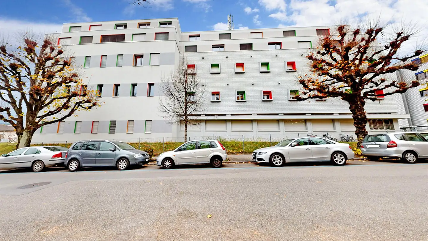 Place de parking extérieure à louer - Avenue Du Temple 1, 1020 Renens VD
