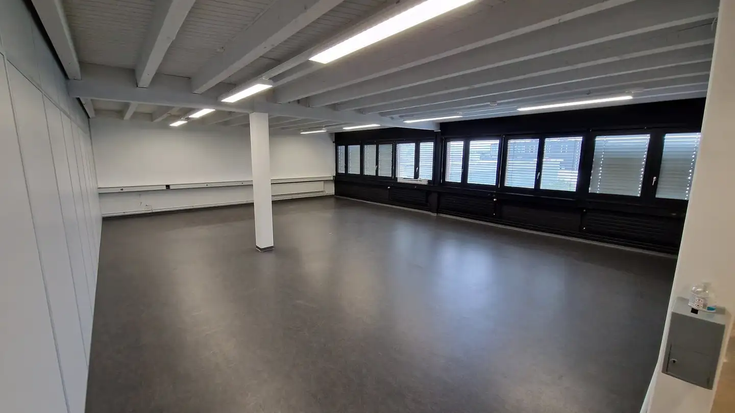 Commercial for rent - Rue Saint-Randoald 12, 2800 Delémont