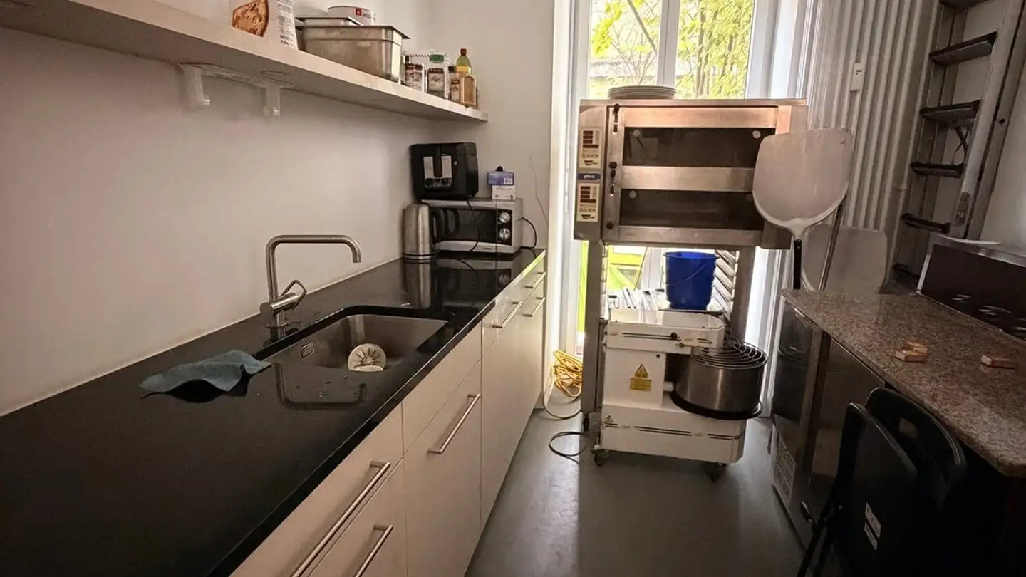 Kiosque à louer - 8003 Zürich - Photo 2