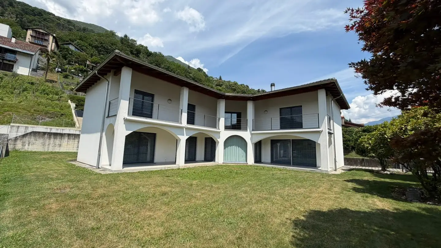 Casa bifamiliare in vendita - 6515 Gudo