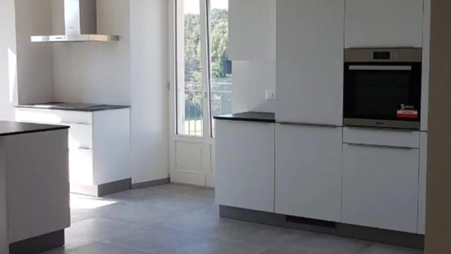 Appartement à louer - 1188 Gimel