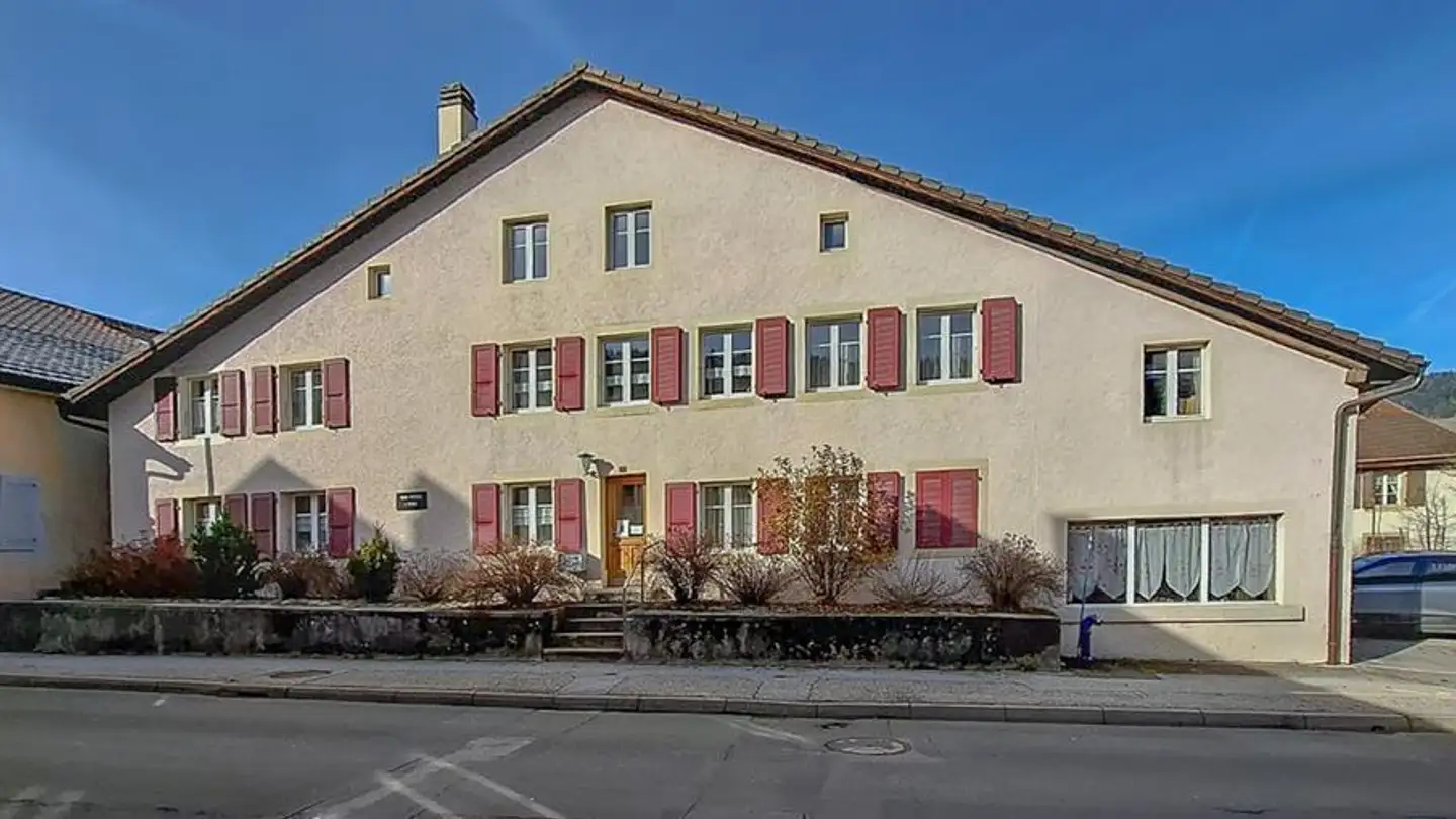 Edificio residenziale in vendita - 2108 Couvet