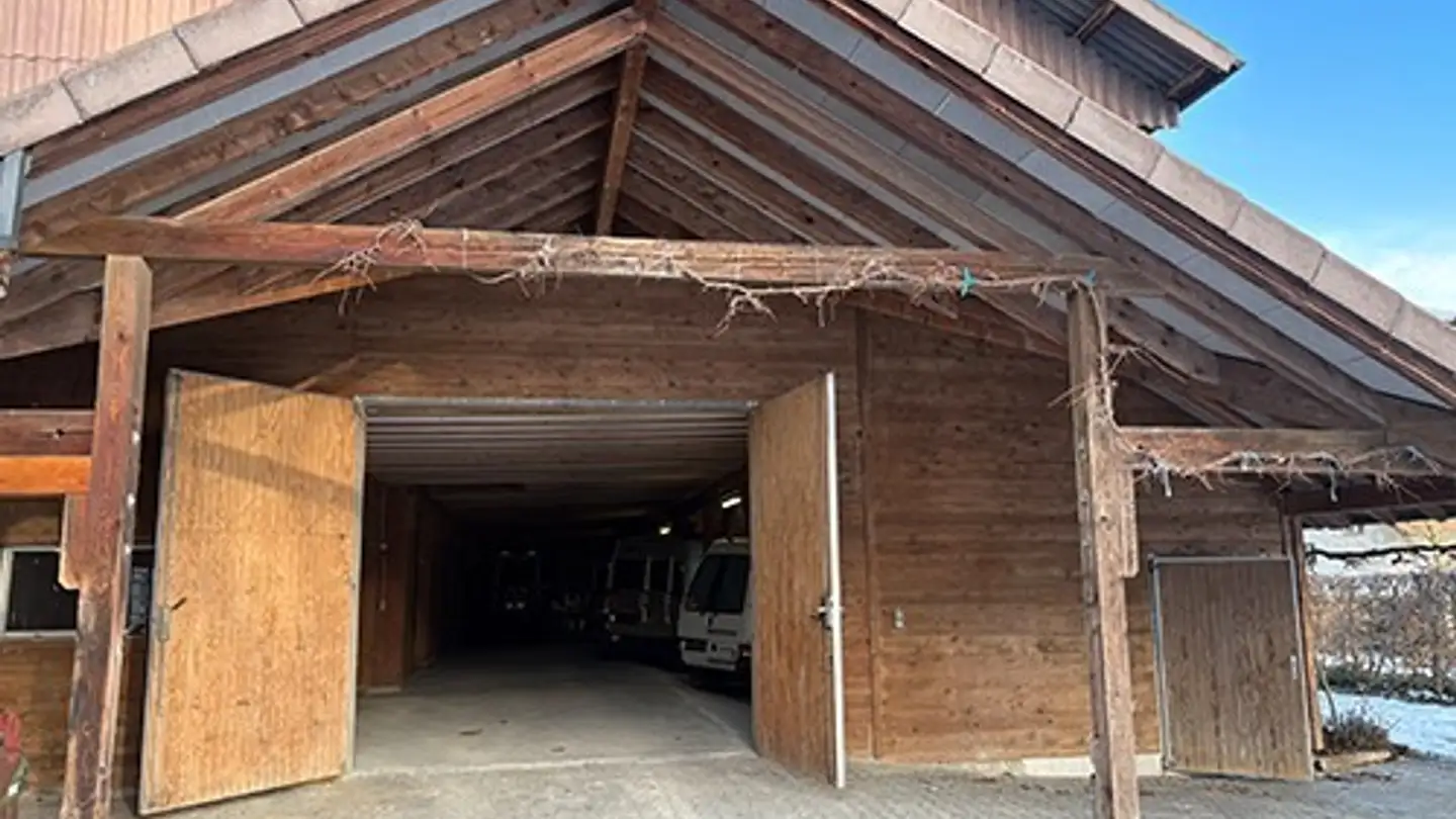 Outdoor parking space for rent - Dorfstrasse 39, 3213 Liebistorf - Photo 2