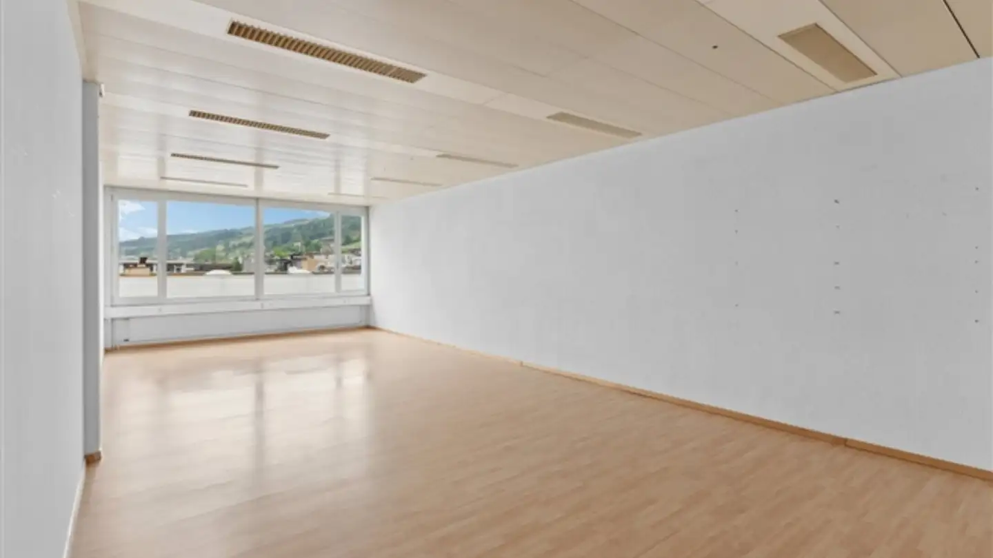 Spazio ufficio in affitto - Oberfeld 4, 6037 Root