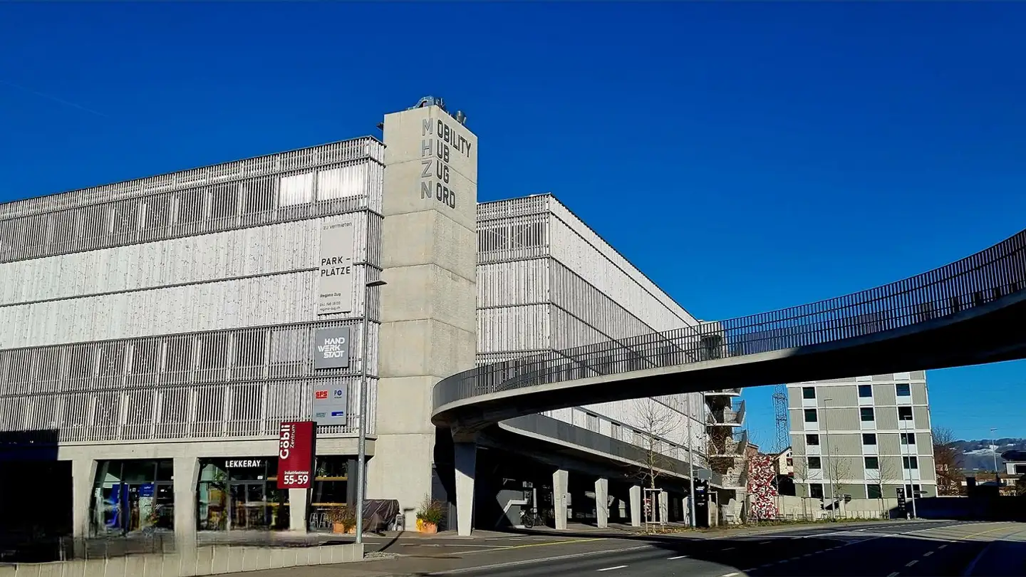 Place de parking souterraine à louer - Industriestrasse 61, 6300 Zug