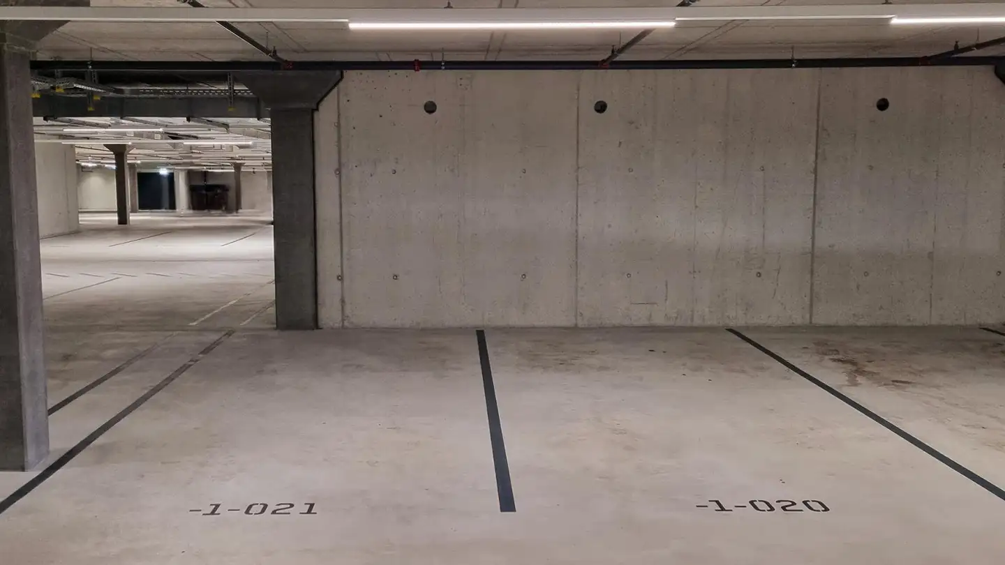 Place de parking souterraine à louer - Industriestrasse 61, 6300 Zug - Photo 2