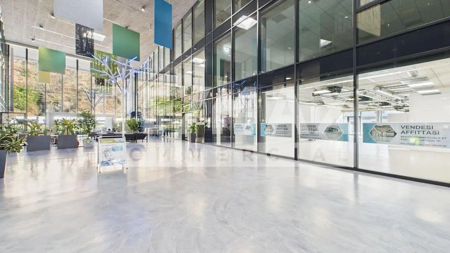 Commercial for sale - 6807 Taverne