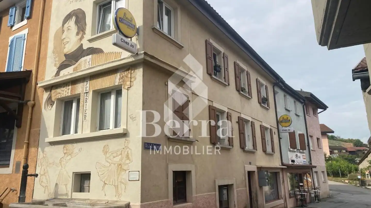 Edificio residenziale in vendita - 1907 Saxon