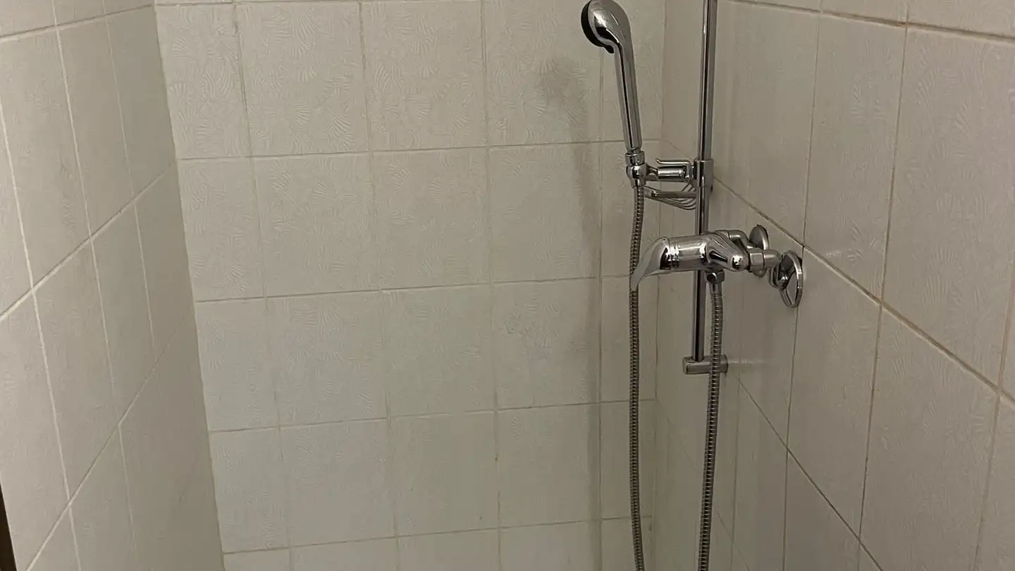 Appartement à louer - 6927 Agra - Photo 3