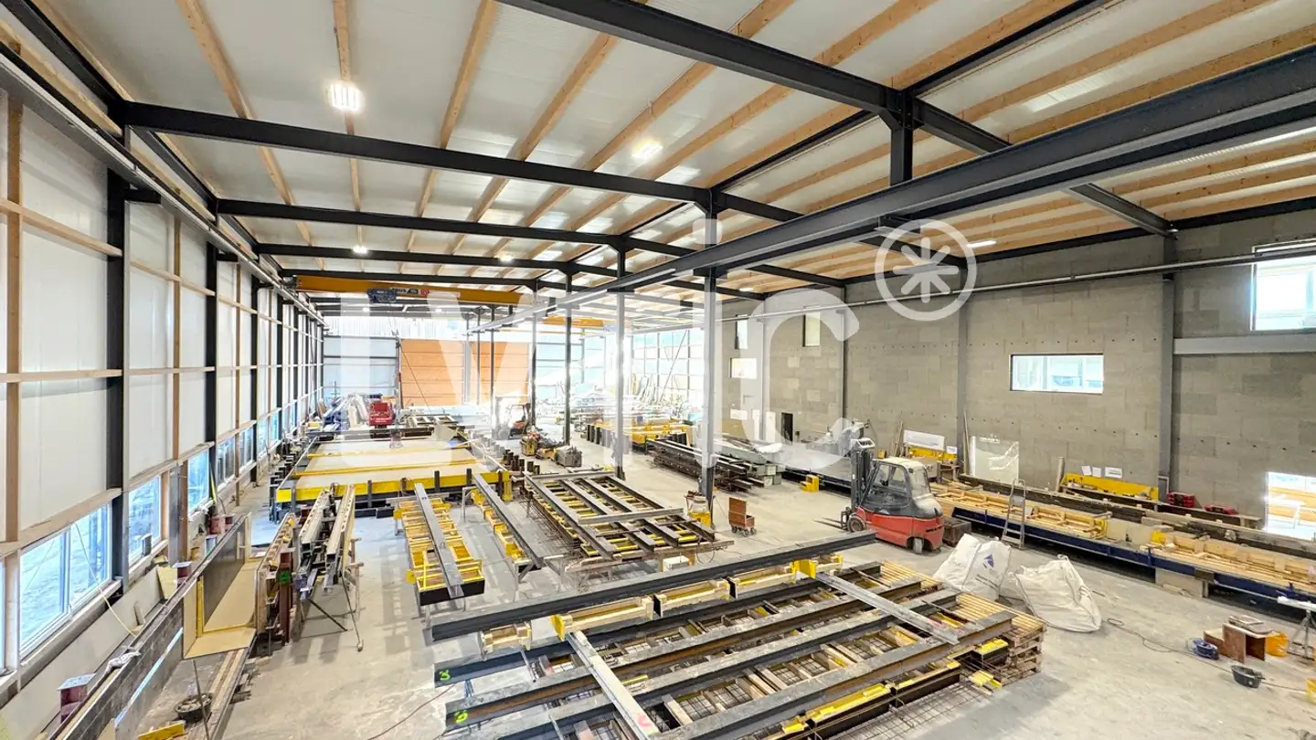 Industrial property for rent - 1860 Aigle - Photo 2