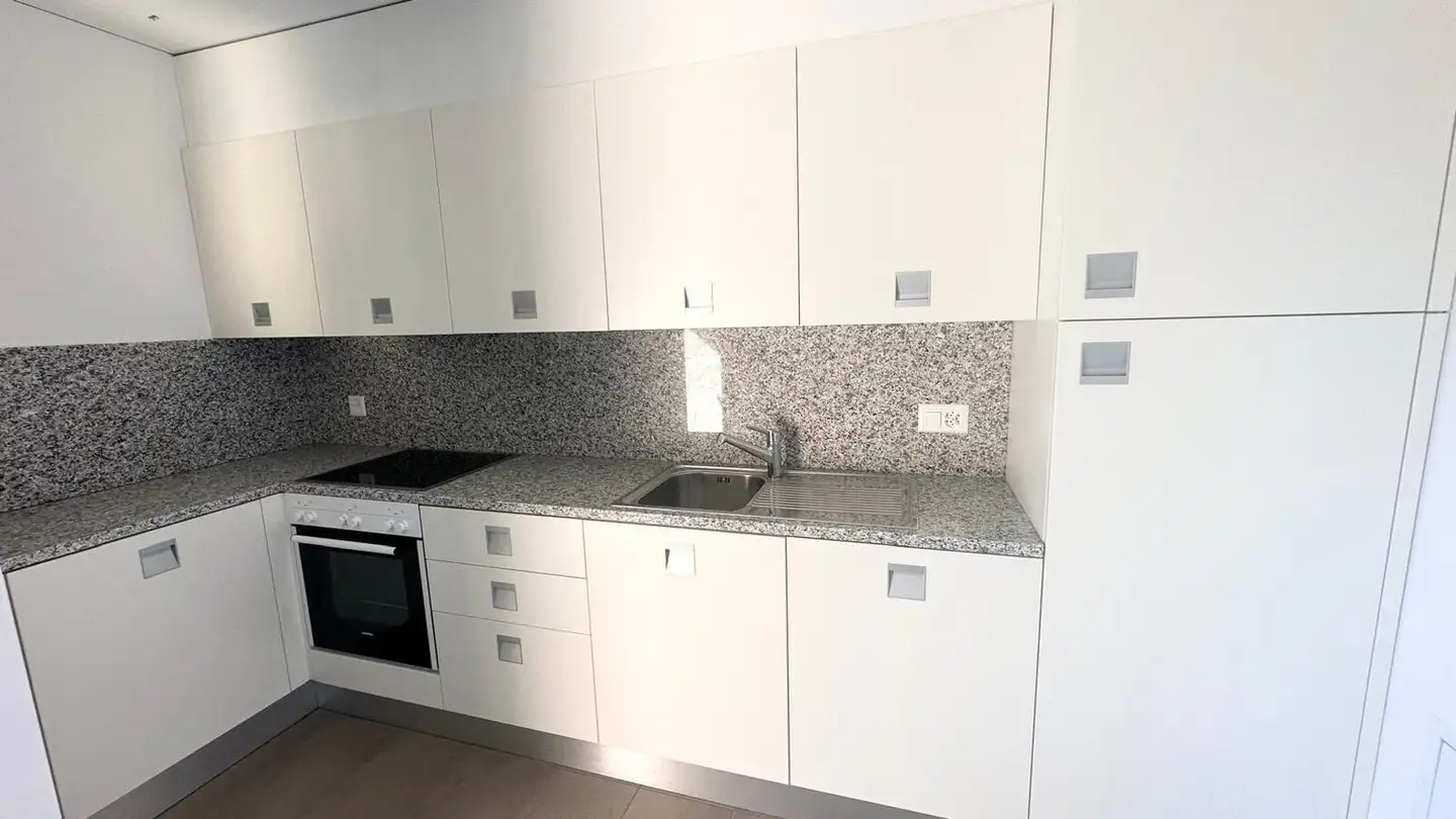 Apartment for rent - 6652 Tegna - Photo 2