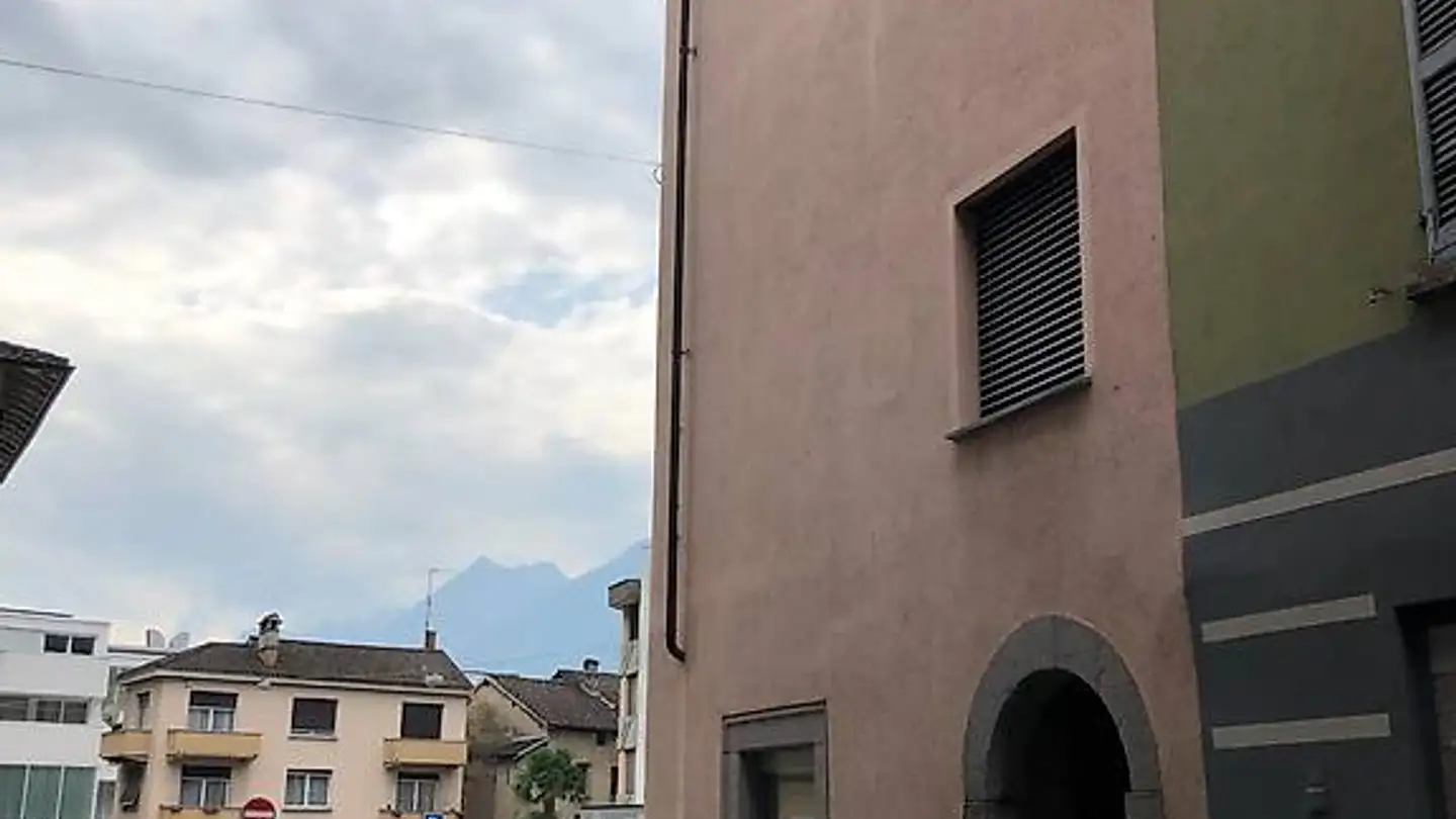 Casa singola in vendita - Via Lucomagno 3, 6710 Biasca - Photo 2