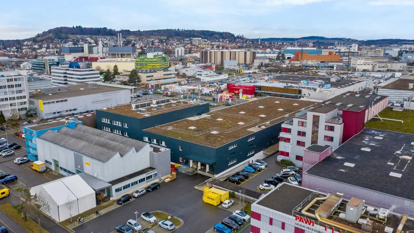 Place de parking extérieure à louer - Rudolf-Diesel-Strasse, 8404 Winterthur
