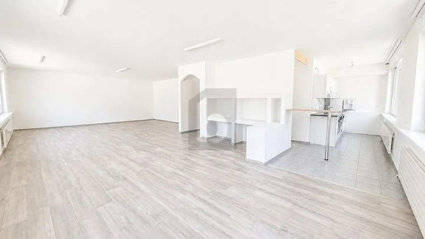 Office space for rent - 4203 Grellingen