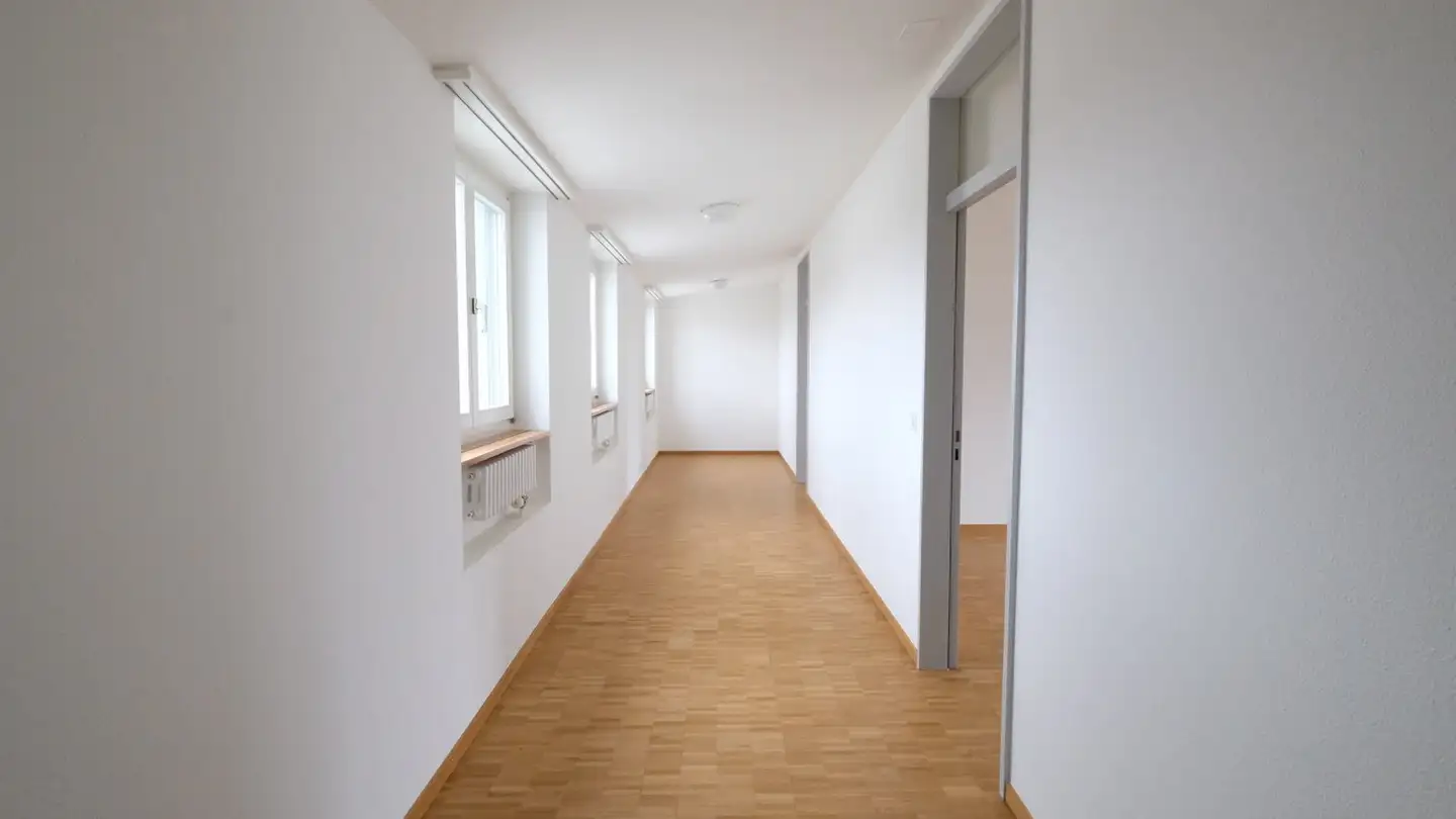 Attic flat for rent - Waldighoferstrasse 8, 4055 Basel - Photo 2