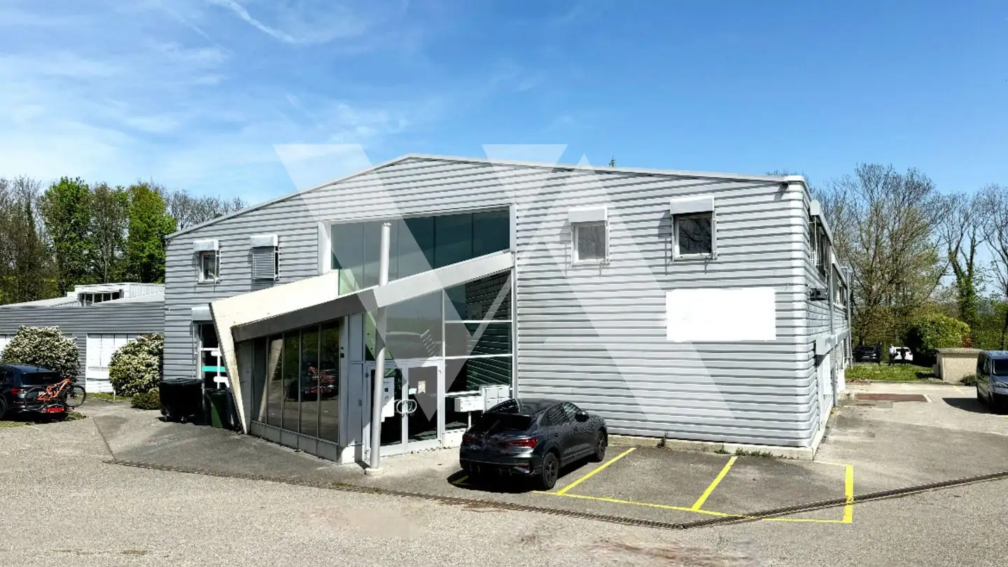 Mixed-use building for sale - 1167 Lussy-sur-Morges