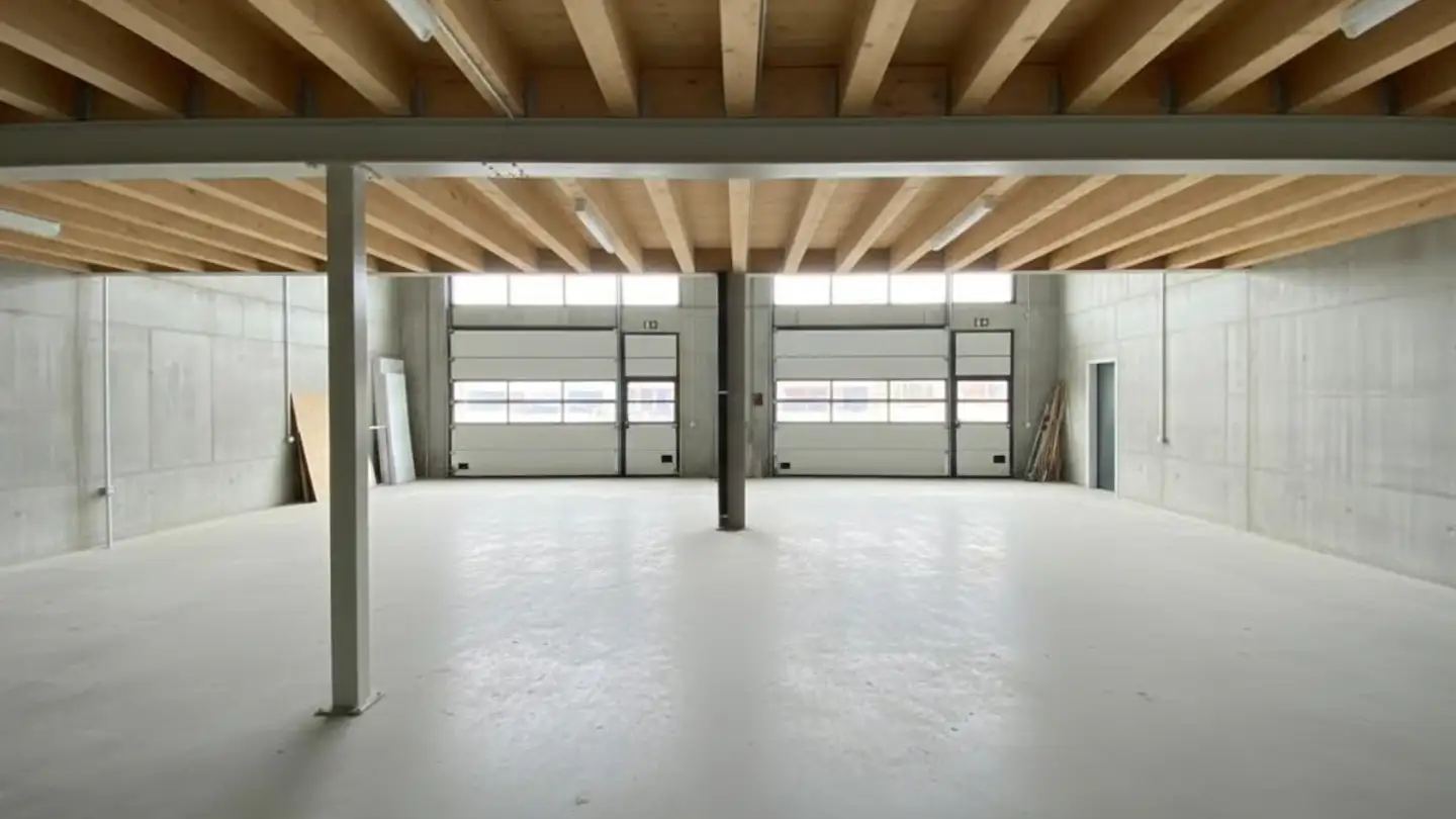 Industrial property for rent - 1566 St-Aubin FR - Photo 2