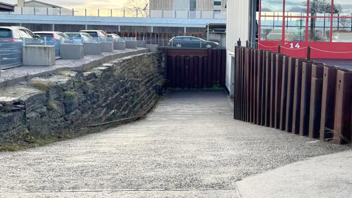 Parcheggio esterno in affitto - Hardstrasse, 5600 Lenzburg - Foto 2