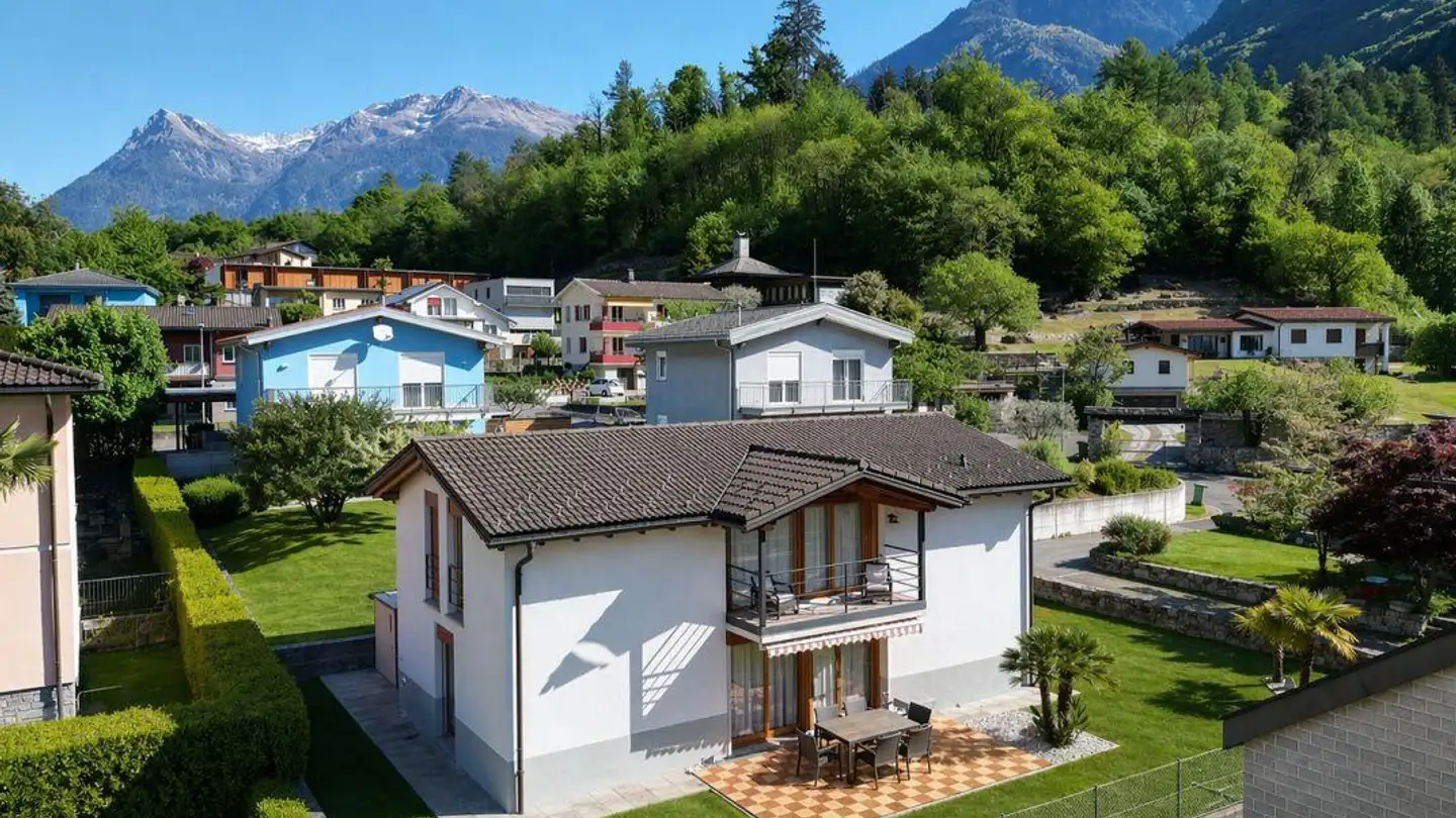 Einfamilienhaus kaufen - 6710 Biasca