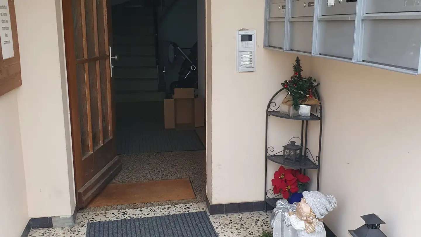 Apartment for rent - 2603 Péry