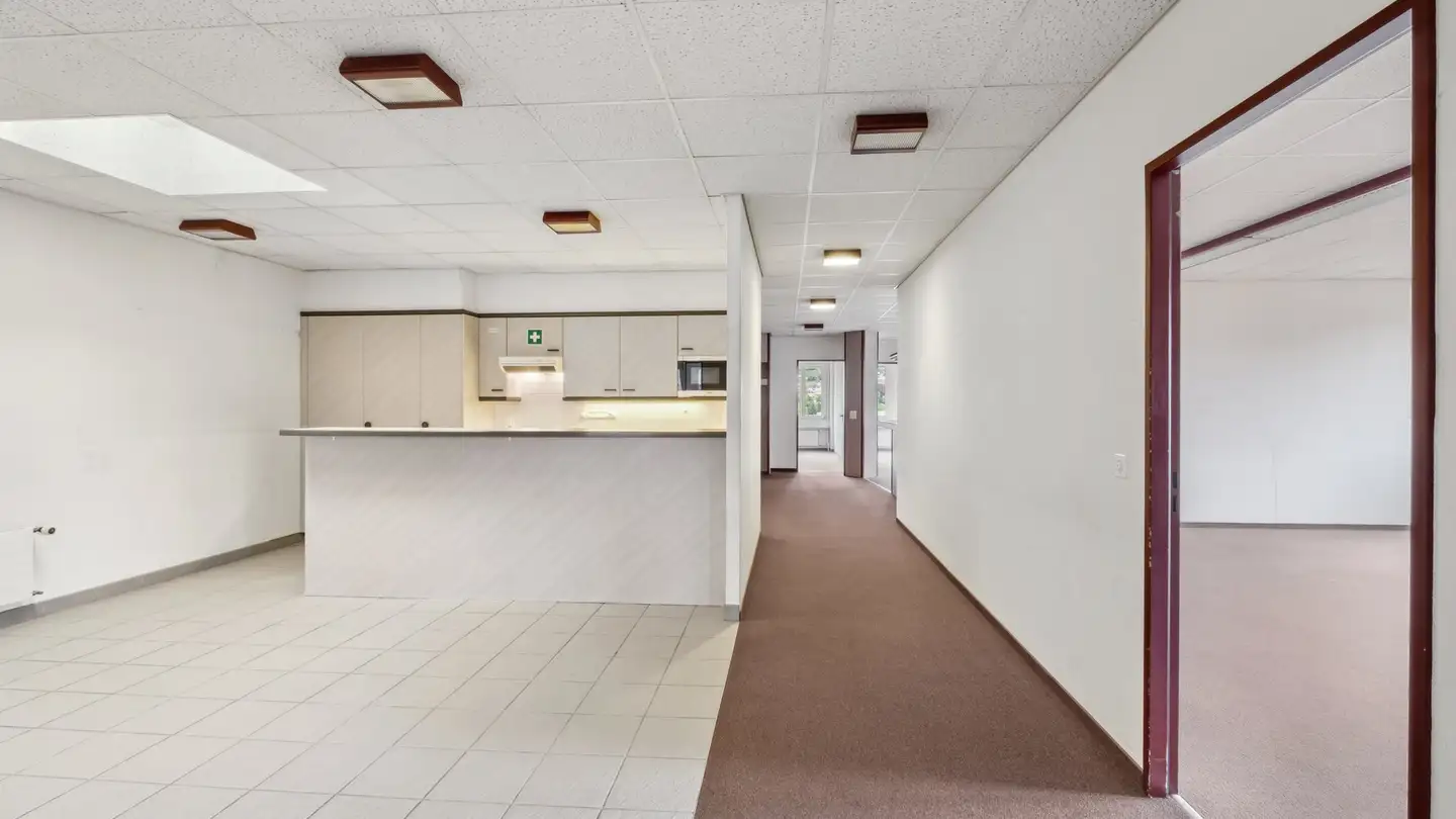 Spazio ufficio in affitto - Avenue Des Champs-Montants 12a, 2074 Marin-Epagnier - Photo 2