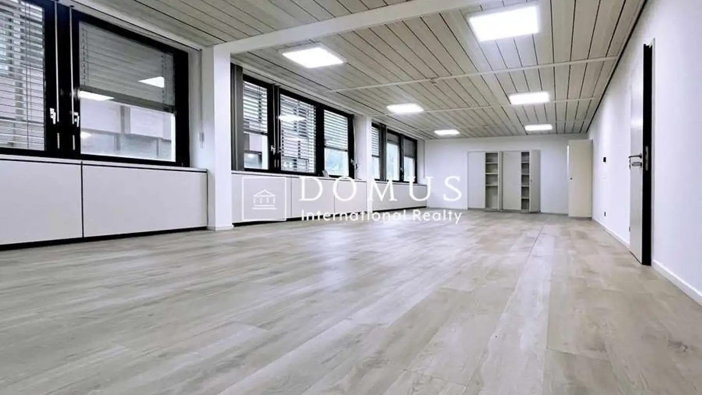 Bureau à louer - Via Livio 12, 6830 Chiasso