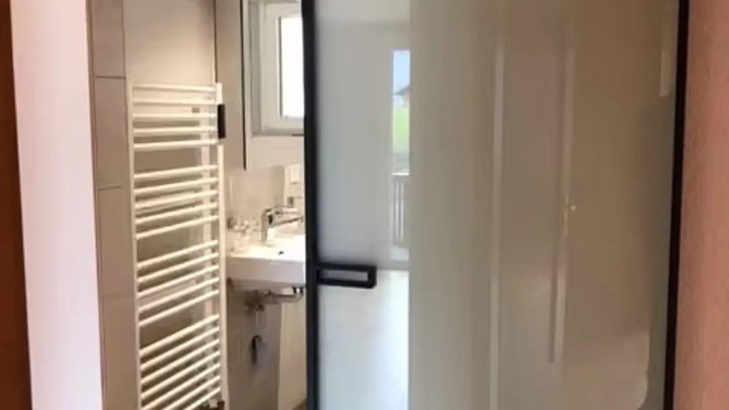 Dachgeschosswohnung mieten - Rebhaldenweg 7, 3852 Ringgenberg BE - Foto 3