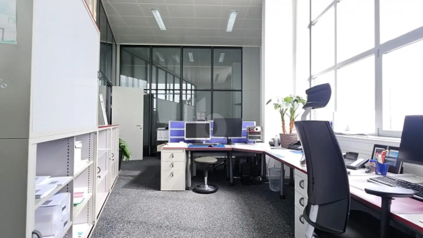 Office space for rent - 8184 Bachenbülach - Photo 4