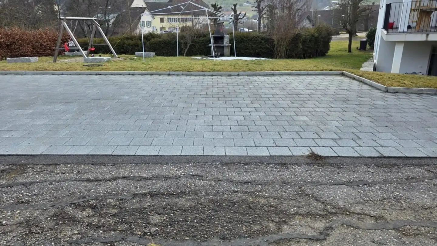 Outdoor parking space for rent - Oberkirch, 4234 Zullwil - Photo 3