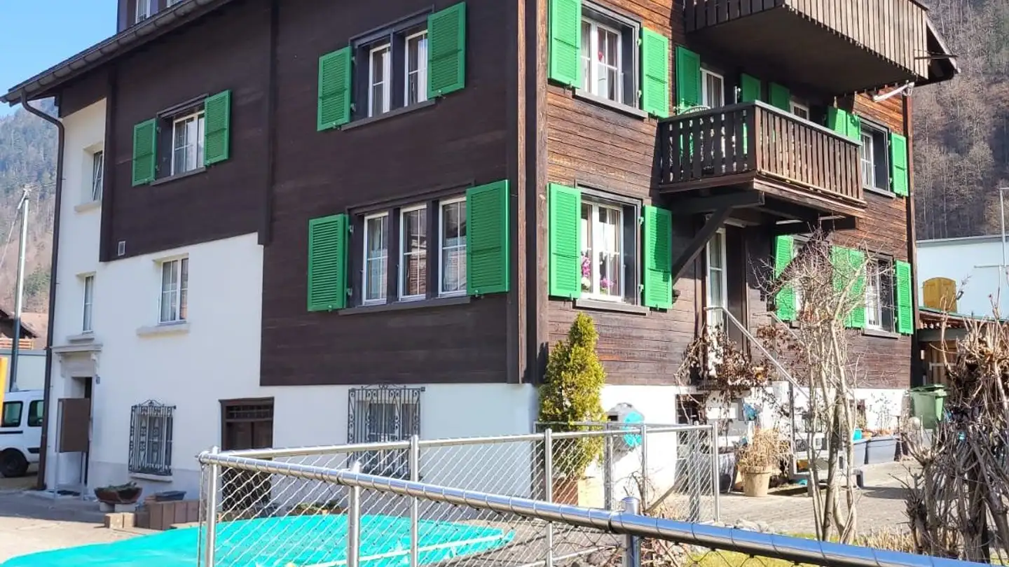 Dachgeschosswohnung mieten - Dörfli 20, 8777 Betschwanden