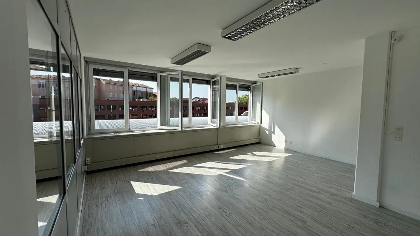 Office space for rent - 6850 Mendrisio
