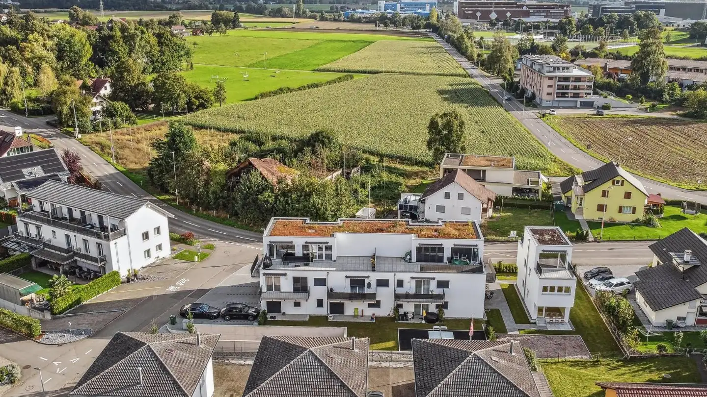 Outdoor parking space for rent - Rigacherweg 1, 5612 Villmergen - Photo 2