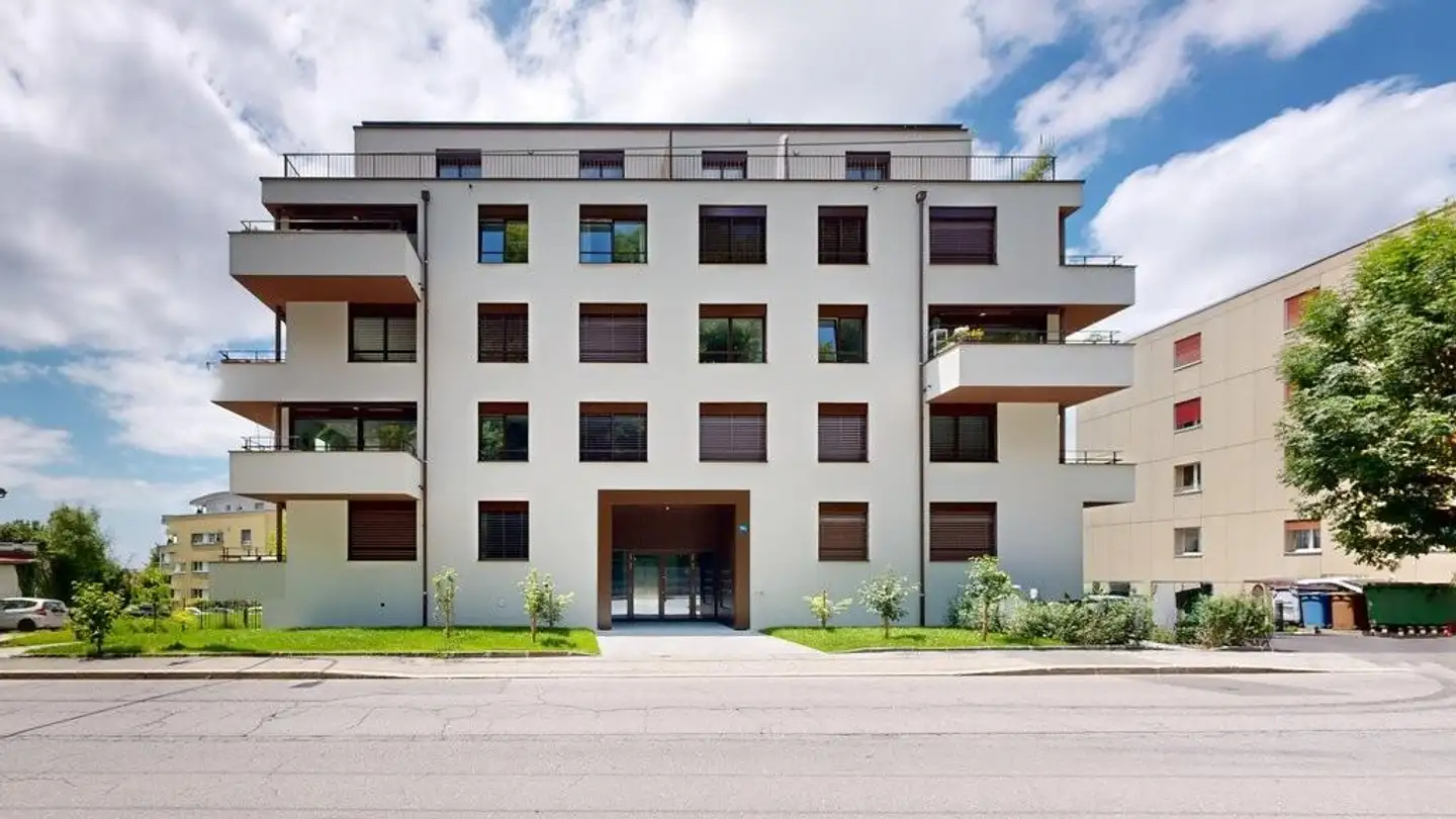 Indoor motorbike parking space for rent - Route Du Pavement 79a, 1018 Lausanne