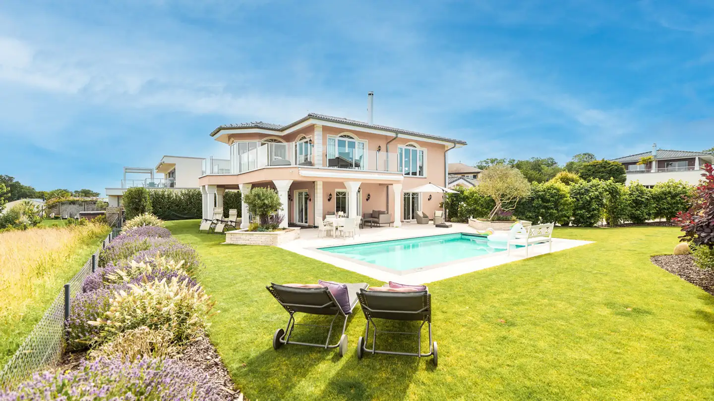 Villa in vendita - 1568 Portalban